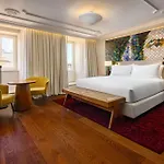 Duo Hotel Lisbon, Curio Collection By Hilton