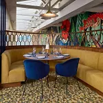 Duo Hotel Lisbon, Curio Collection By Hilton