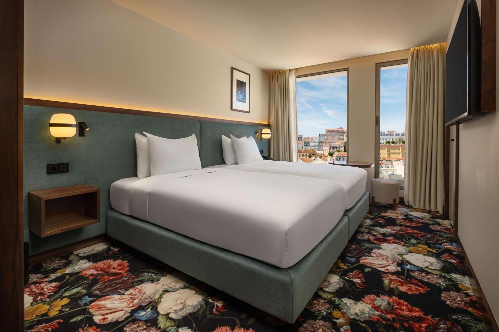 Duo Lisbon, Curio Collection By Hilton 4*