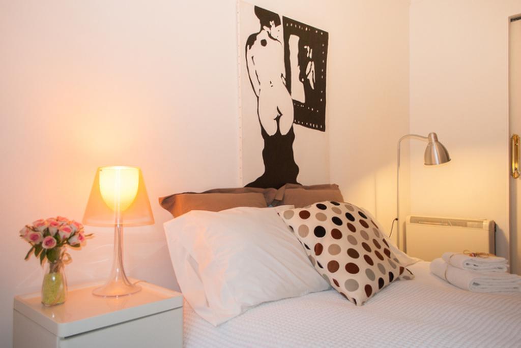 Duo Lisbon, Curio Collection By Hilton